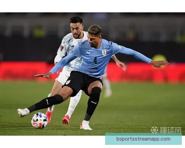 阿劳霍因股二头肌不适被换下 赛后伤情令人担忧